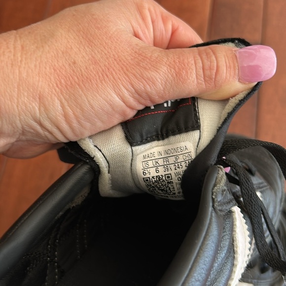 Adidas Mundial Team Turf Cleats Size 6.5 Men EUC - Picture 3 of 6